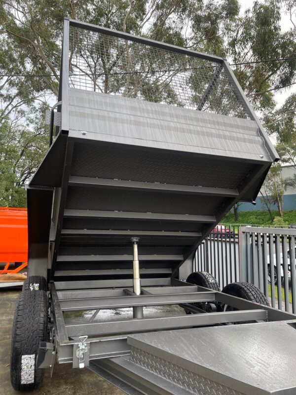 Custom Landscaping Trailer - Image 10