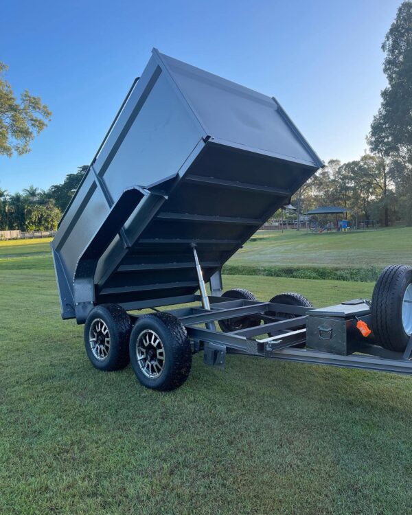 Custom Hydraulic Tipper Trailer - Image 9