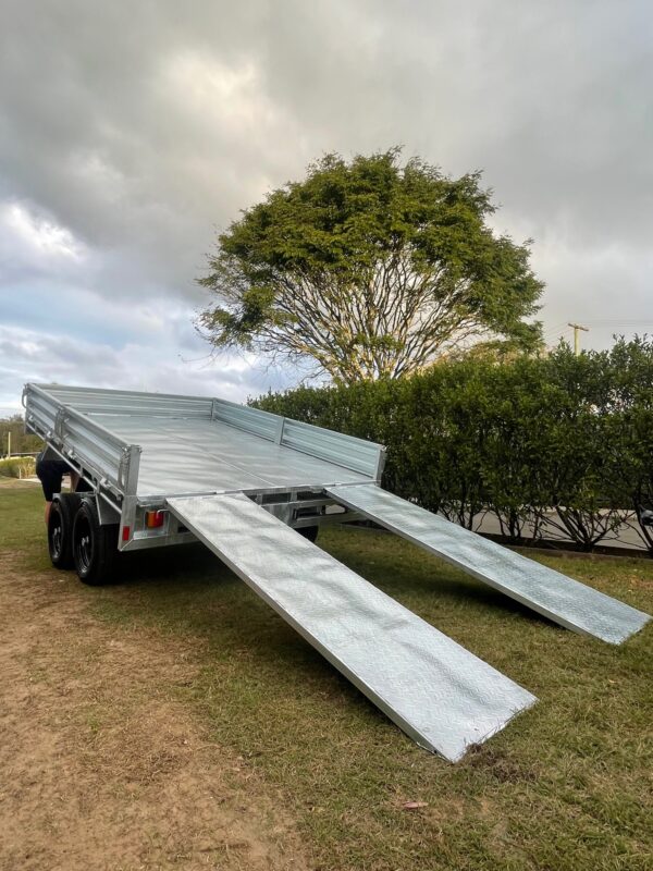 Custom Hydraulic Tipper Trailer - Image 11
