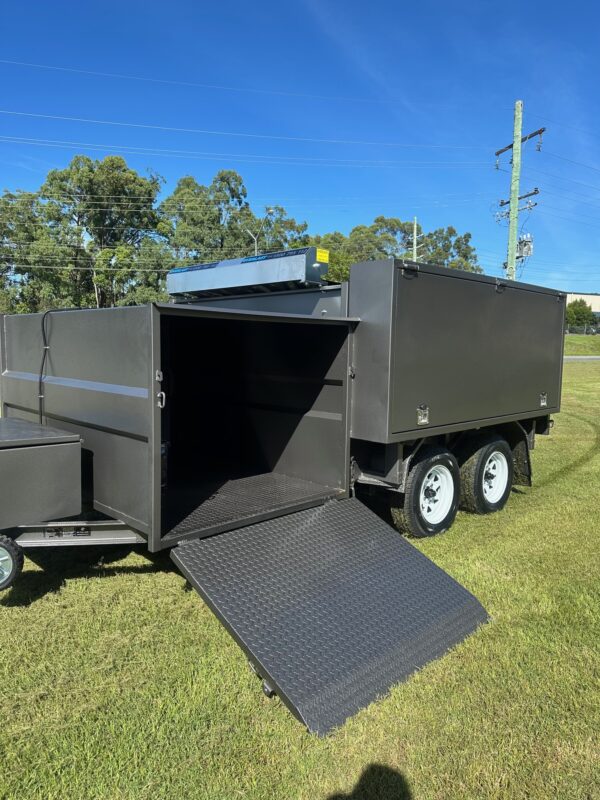 Custom Mowing Trailer Dual Axle - Image 5